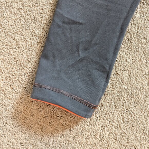 Lululemon Wunder Under Low-Rise 1/2 Tight Full-On Luxtreme 17" - Reversible - 8 - Picture 3 of 10